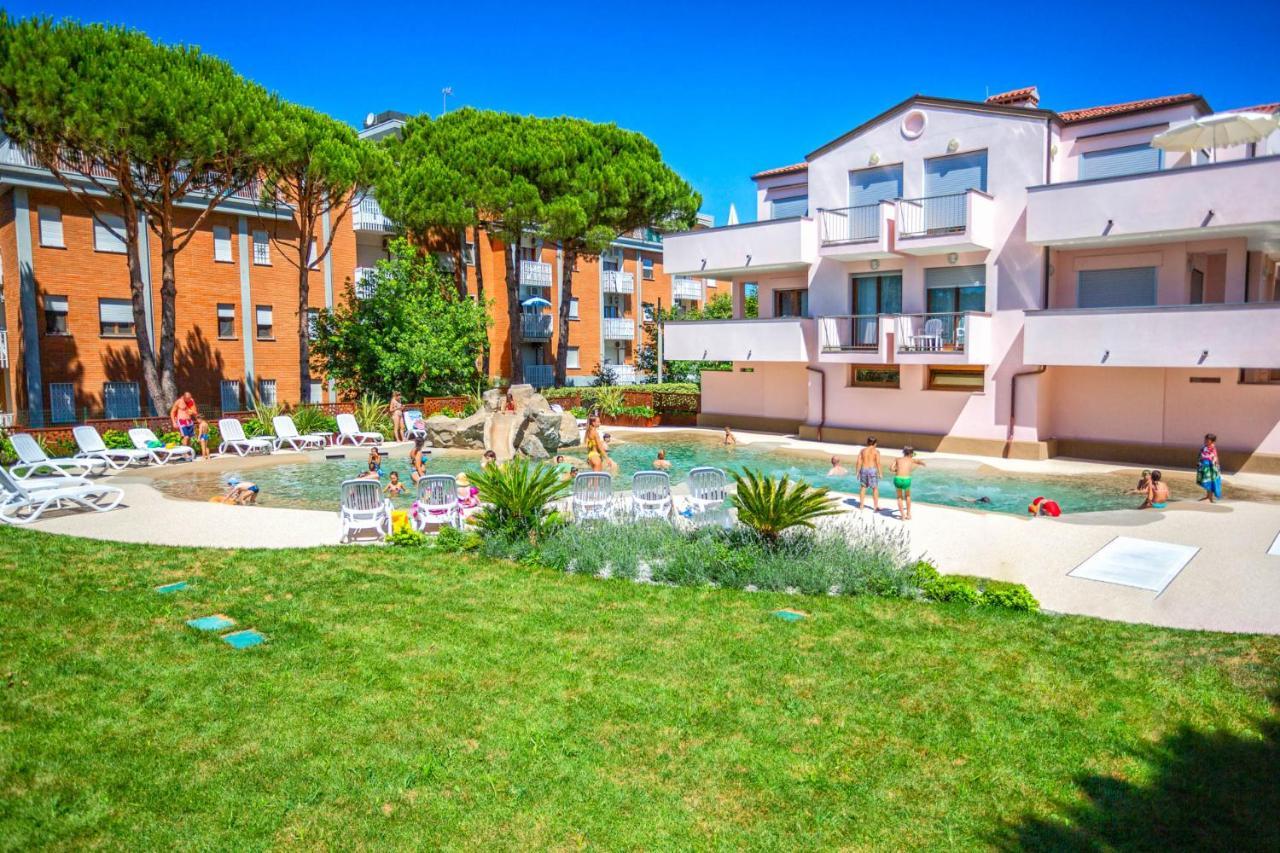 Bosco Canoro Bibione Resort Екстериор снимка